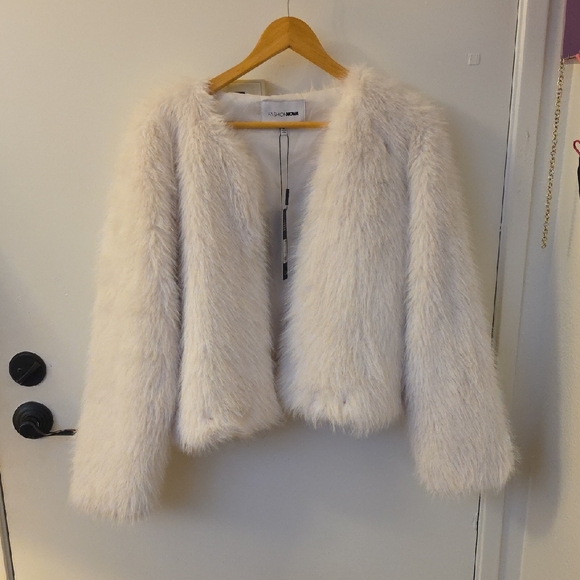 Fashion Nova Jackets & Blazers - NWT Always Together Faux Fur Jacket Size M Color Ivory